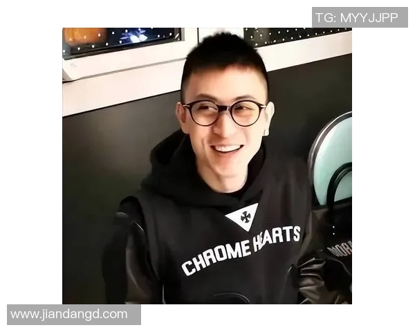 秦奋心目中的足球偶像是谁他对这位明星的喜爱之情如何表达