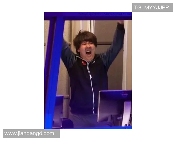 李军专访：从职业选手到游戏文化传播者的英雄联盟之路回顾